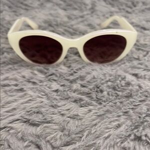 Chic Cream Sunglasses